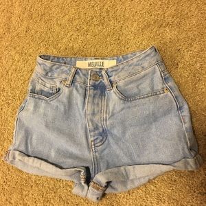 Brandy Melville shorts!